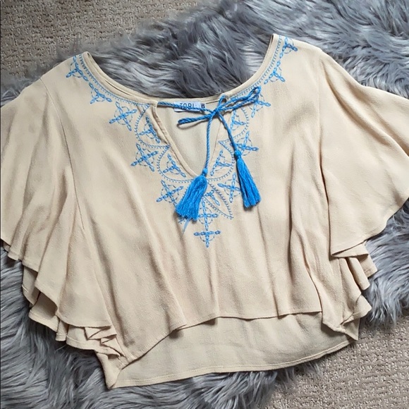 NWOT TOBI Cream Short Sleeve Blouse - Picture 7 of 7